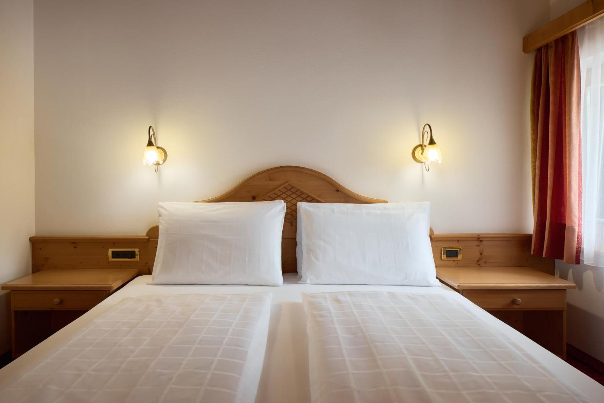 Hotel Des Alpes La Villa  Pokoj fotografie